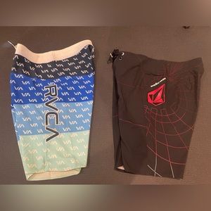 Men board shorts size 34, 2 shorts
